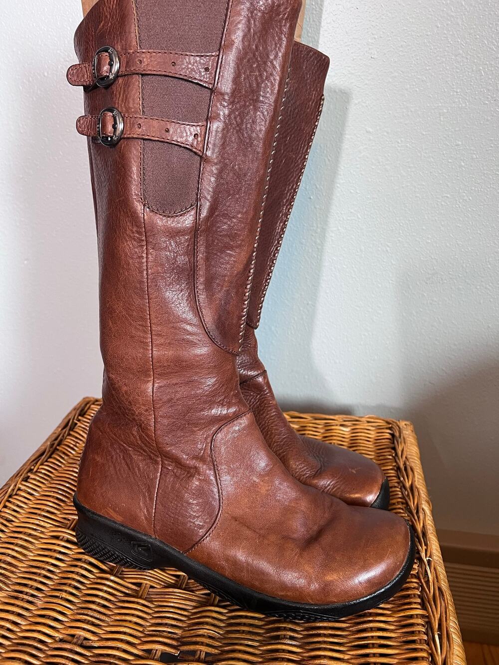 Keen Bern Baby Tall Boot Sz 8 Cognac Brown Leather Buckle Zip Riding Moto Retro